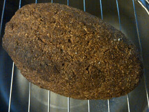 IMG-20140605-00166.jpg het goed doorbakken stevig bruin broodje!